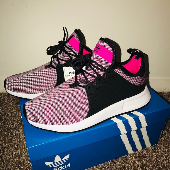 ADIDAS SHOES - Picture 4 of 8